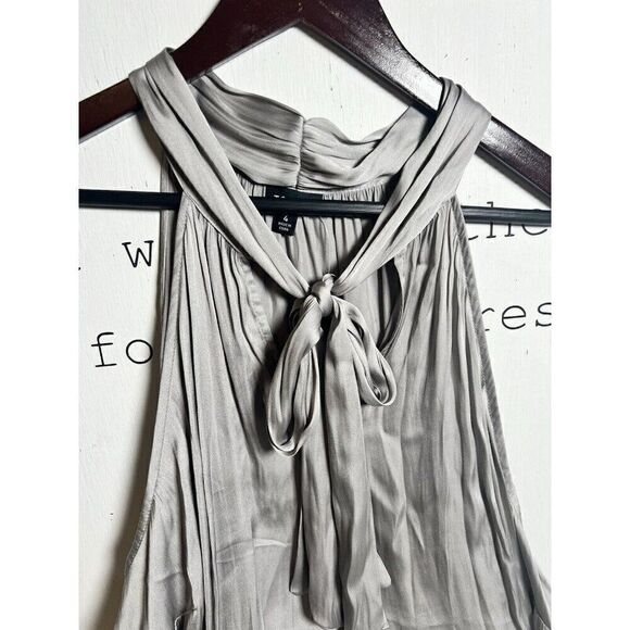 Torrid Womens Bow Tie Front Halter Top Size 4 Silver Sleeveless. Q - Picture 3 of 8